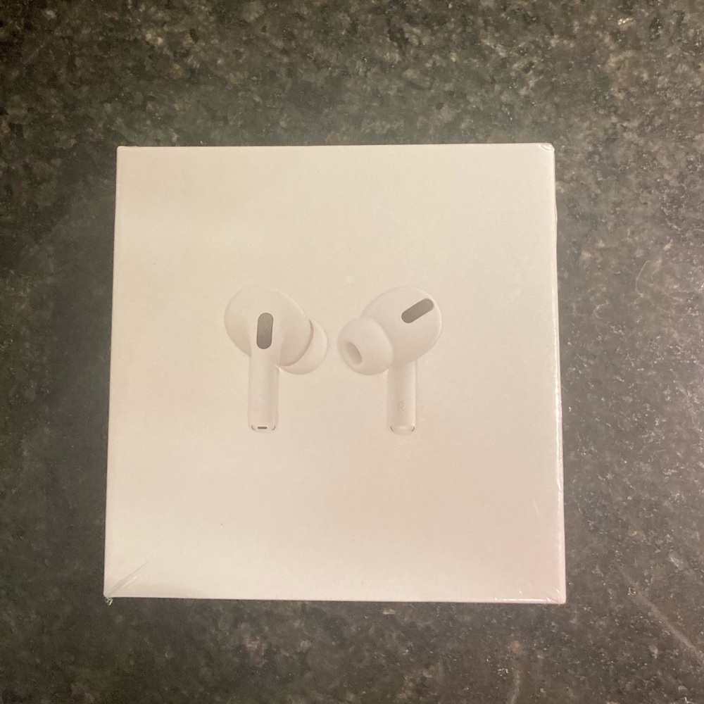 AirPods Pro’s brand new I have 6 pairs to sell